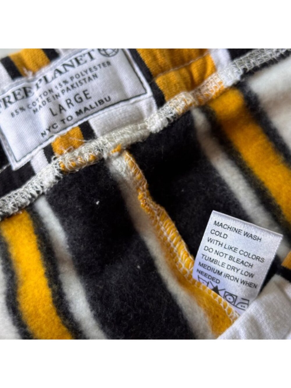 Free Planet Mens Striped Lounge Shorts Black & Gold Knit Large Cotton Blend New - Picture 3 of 15
